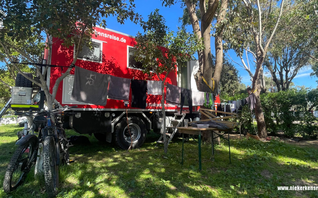 Campingplatz Río Jara – Natur, Strand & Tarifa-Feeling 🇪🇸🌊🚒