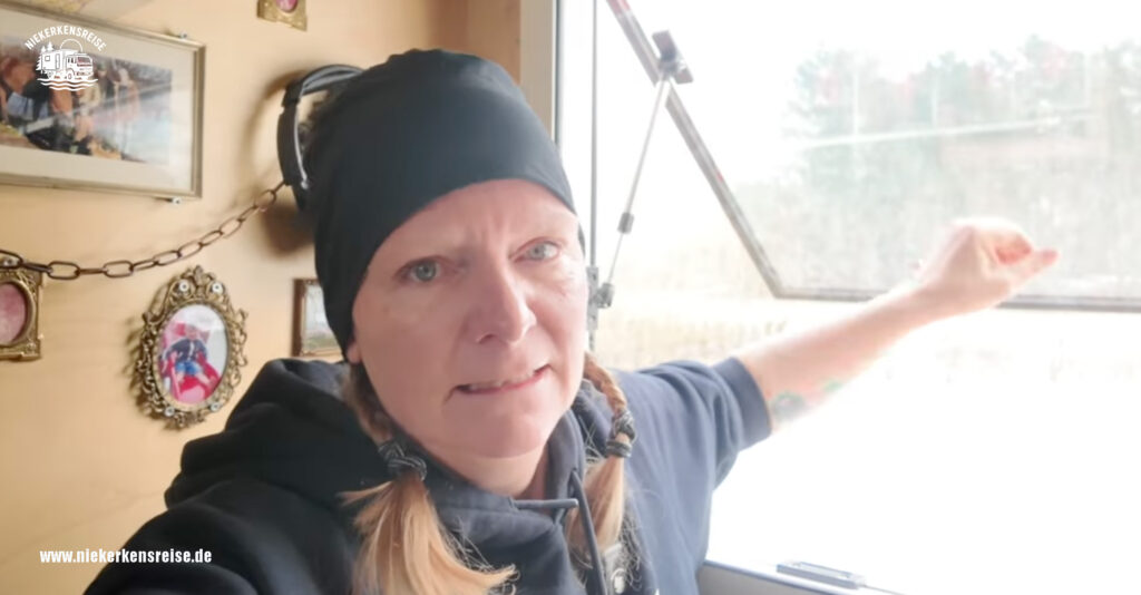 Stoßlüften im Camper statt Dauerkippen – Fenster weit öffnen für frische Luft im Wohnmobil