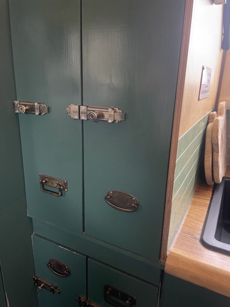 Schubladenverriegelung im Wohnmobil die nicht funktioniert