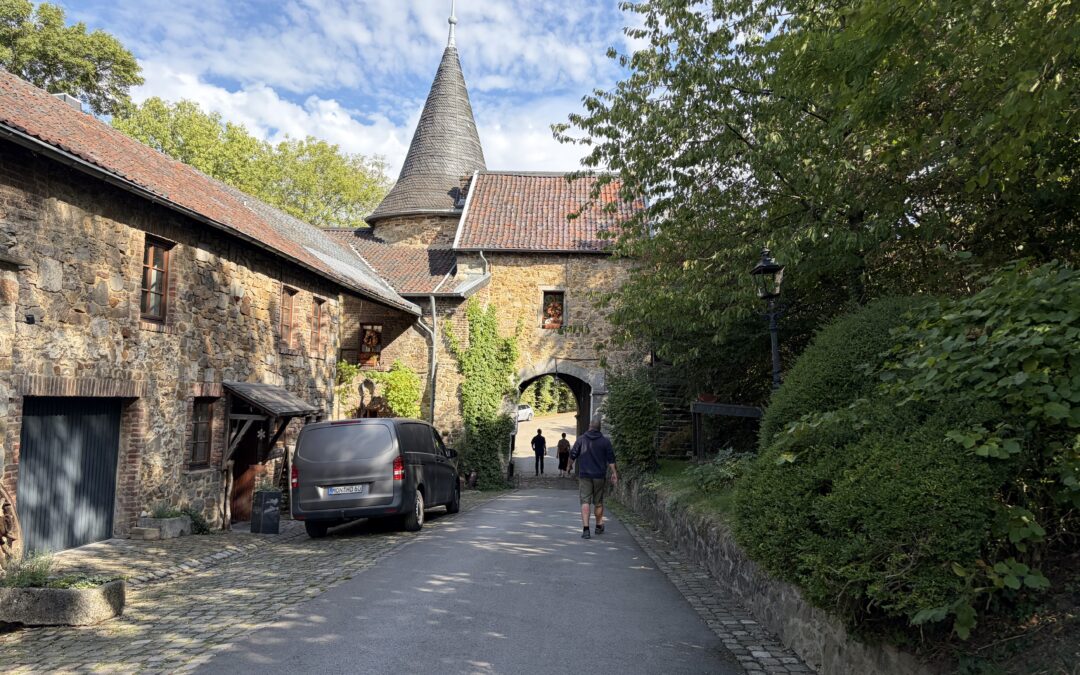 Wohnmobilstellplatz Burg Wilhelmstein in Würselen – naturnah übernachten bei Aachen
